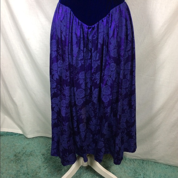 Women’s Vintage 90’s Blue Velvet Brocade dress - Picture 3 of 13